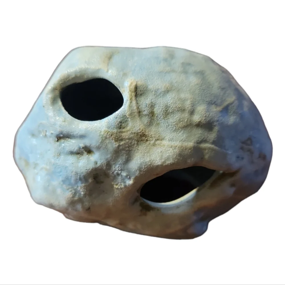 Vtg 4 Piece Aquarium Fish Tank Blue Ceramic Rock Cave Pink Heart Plant White